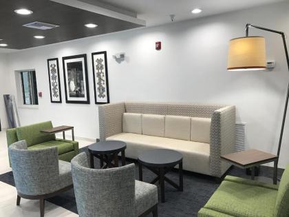 Holiday Inn Express - Naples South - I-75 an IHG Hotel - image 5