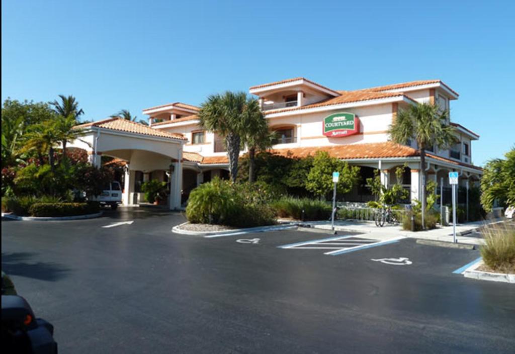 Courtyard by Marriott Key West Waterfront - image 3