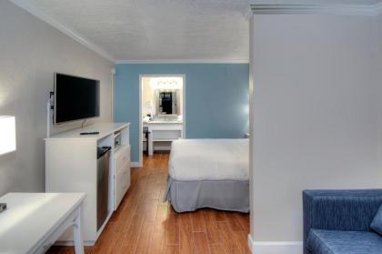 Melbourne All Suites Inn - image 2