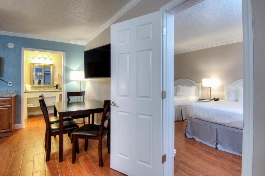 Melbourne All Suites Inn - image 3