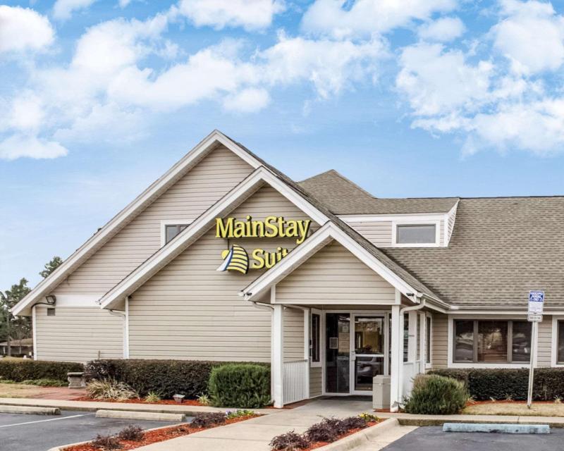 Mainstay Suites Pensacola - main image
