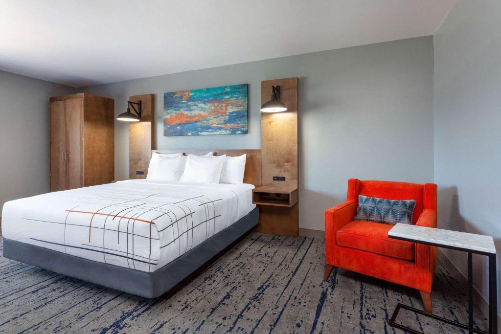 La Quinta by Wyndham Ft. Myers - Sanibel Gateway - image 5
