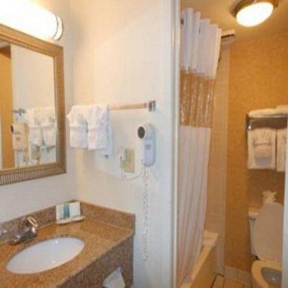 Midpointe Hotel by Rosen Hotels & Resorts - image 2