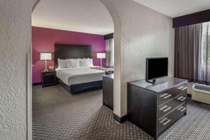 La Quinta by Wyndham Miami Lakes - image 3