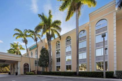 Hotel in Sunrise Florida