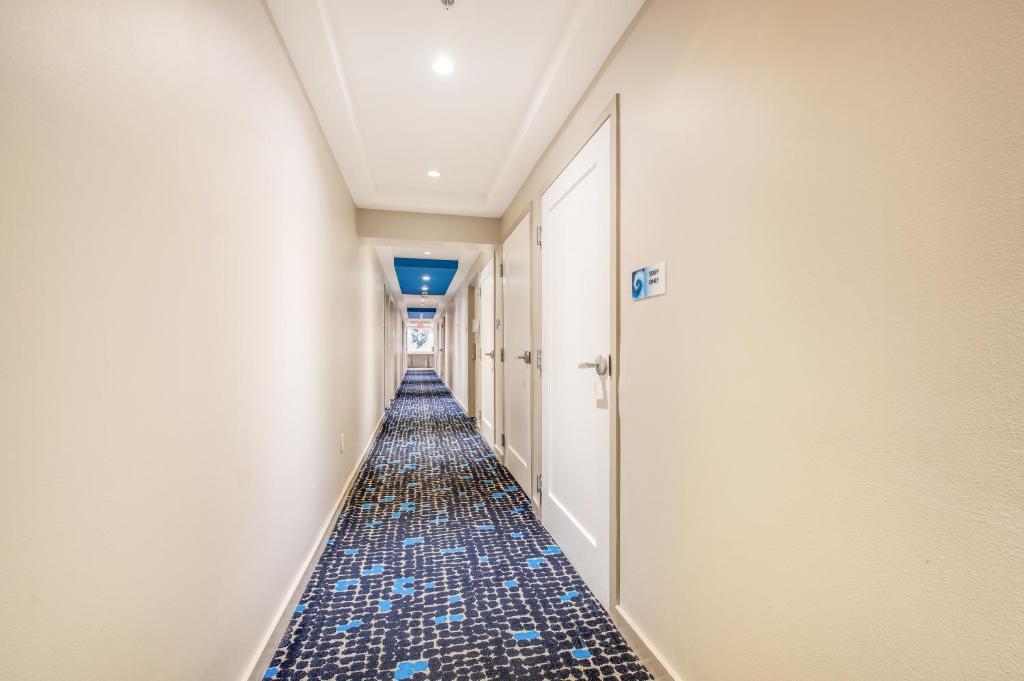The Landon Bay Harbor-Miami Beach Ascend Hotel Collection - image 3