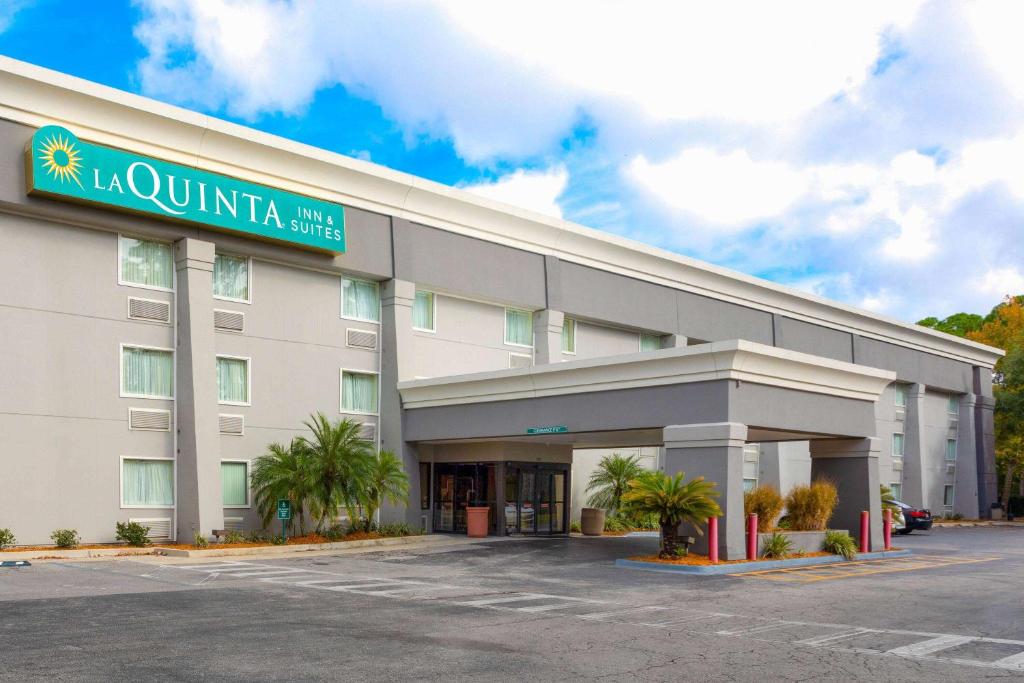 La Quinta by Wyndham Jacksonville Mandarin - main image