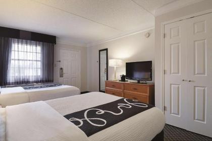 La Quinta by Wyndham Miami Airport East - image 3
