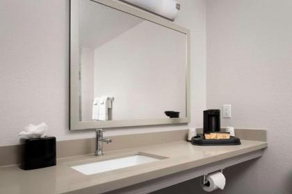 Quality Inn Atlantic Beach-Mayo Clinic Jax Area - image 5