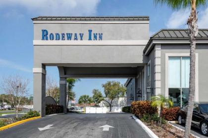 Rodeway Inn - image 3