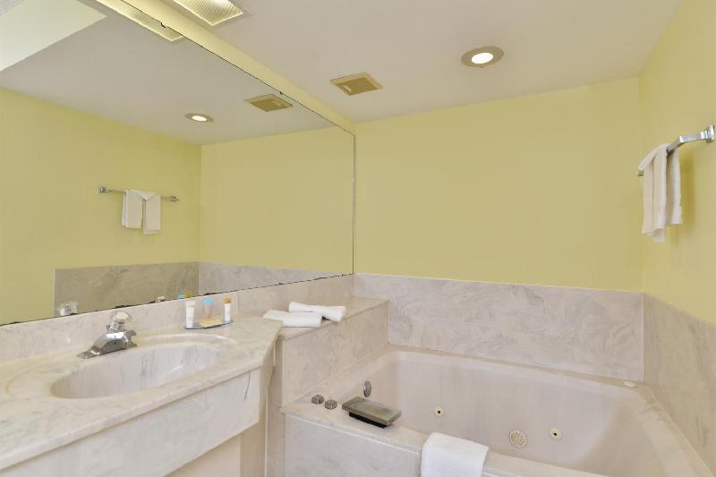 Americas Best Value Inn Satellite Beach Melbourne - image 5