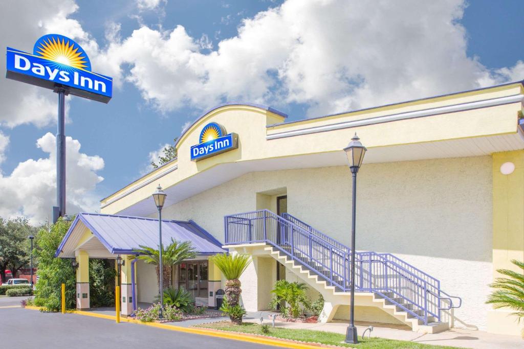 Days Inn by Wyndham Tallahassee University Center - main image