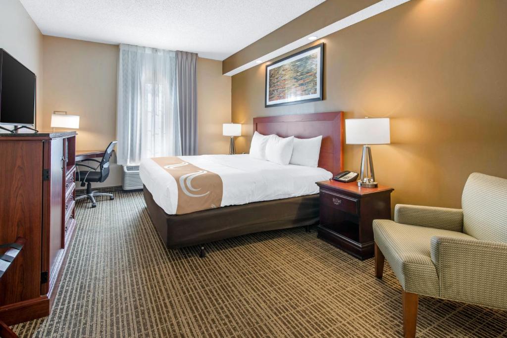 Quality Inn Palm Bay - Melbourne I-95 - image 2