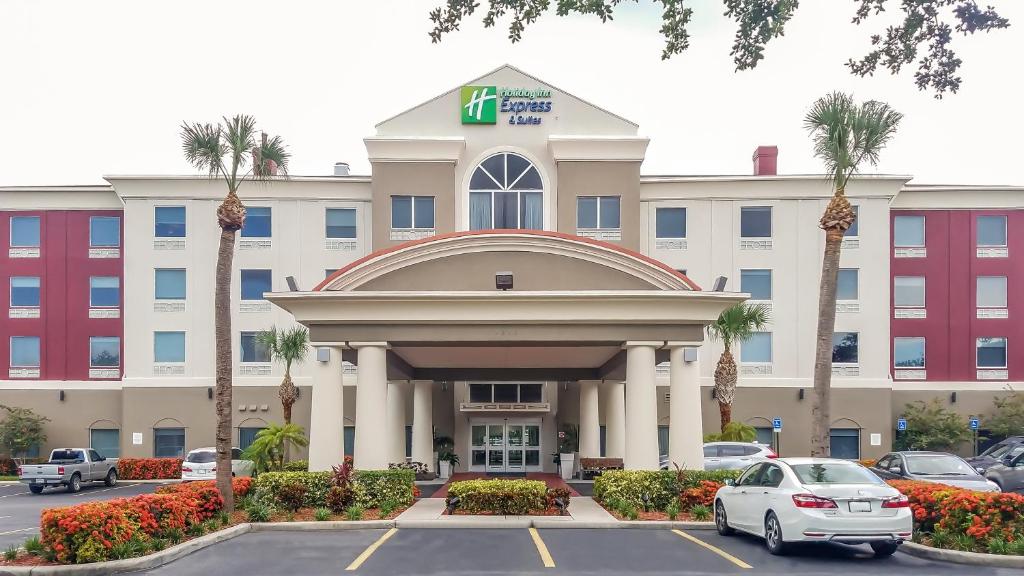 Holiday Inn Express St. Petersburg North / I-275 an IHG Hotel - main image