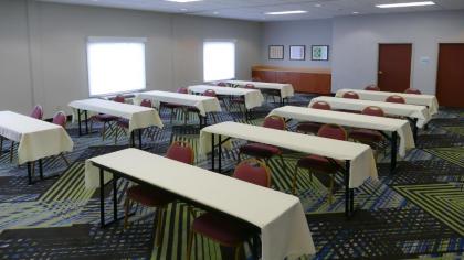 Holiday Inn Express St. Petersburg North / I-275 an IHG Hotel - image 5
