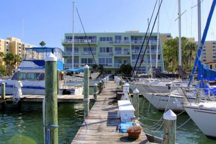 Chart House Suites On Clearwater Bay Clearwater, Fl