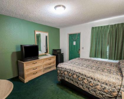 Rodeway Inn Fort Pierce US Highway 1 - image 2