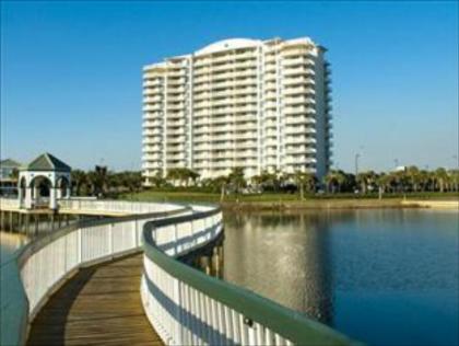 Pelican Beach Resort and Conference Center - image 4