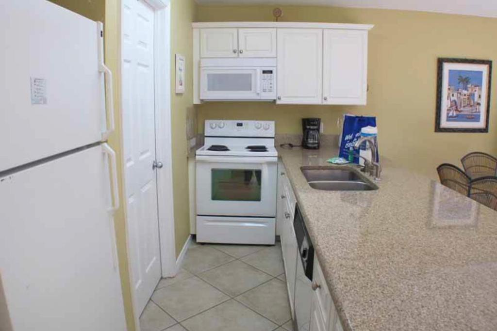 Gulfview Condominiums - image 2