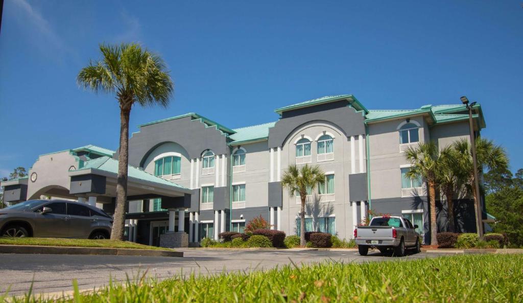 Best Western Plus Blue Angel Inn - main image