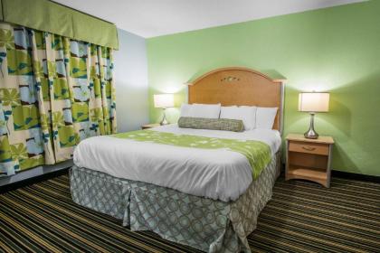 Rodeway Inn  Suites Winter Haven Chain of Lakes Florida