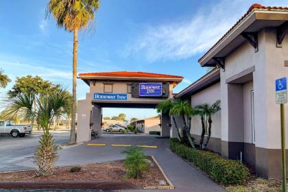 Rodeway Inn Sun City Center - image 4