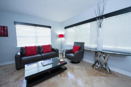 Suites on South Beach - image 4