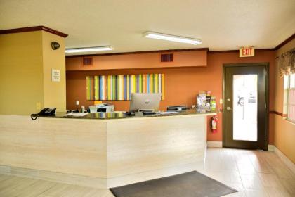Flamingo Motel - image 2