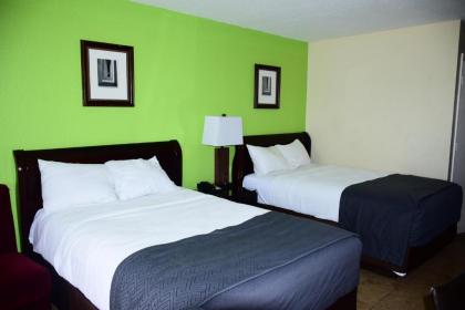 Flamingo Motel - image 4