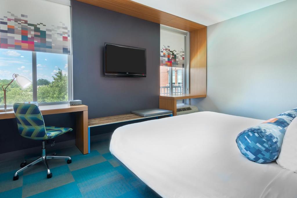 Aloft Tallahassee Downtown - image 3