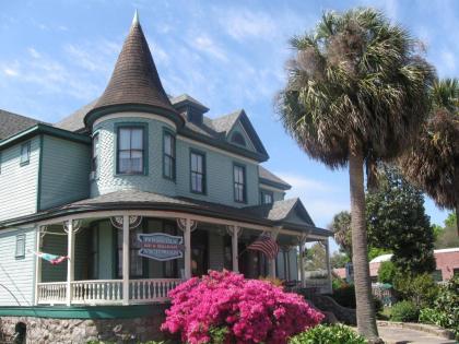 Pensacola Victorian Bed  Breakfast Florida