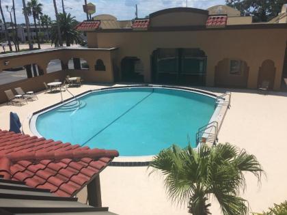 Days Inn by Wyndham St Augustine/Historic Downtown - image 5