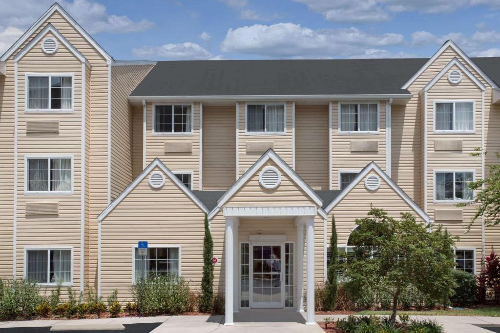 Microtel Inn & Suites Leesburg - main image
