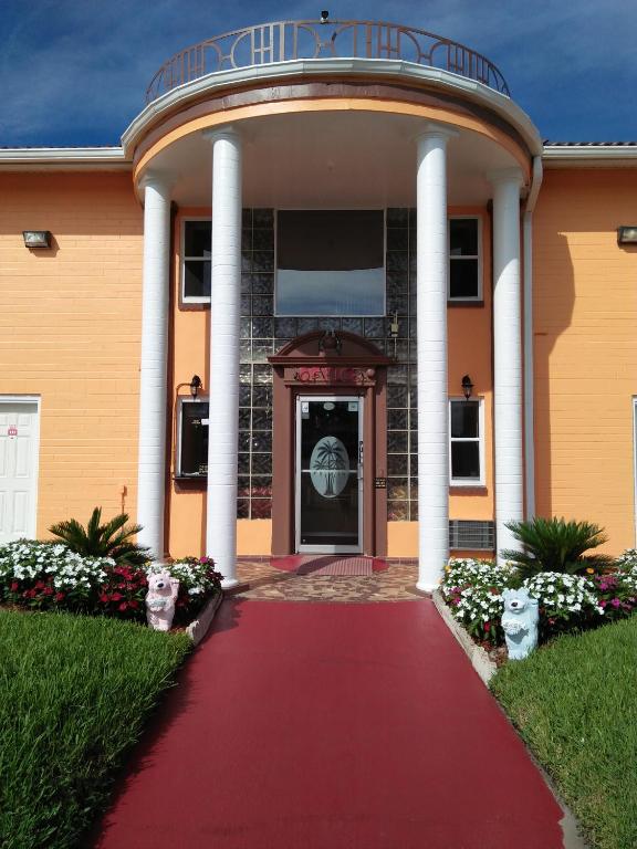 Super Inn Daytona Beach - image 2