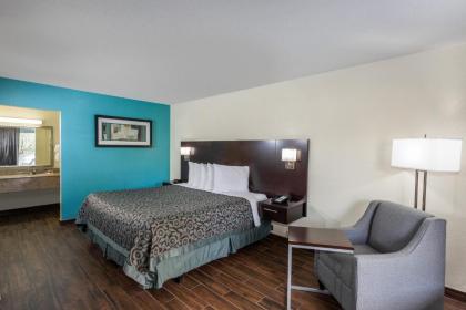 Days Inn by Wyndham Melbourne - image 4