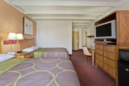 Super 8 by Wyndham Melbourne - image 3