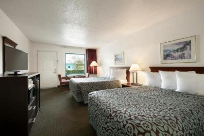 Days Inn by Wyndham Clearwater/Central - image 5