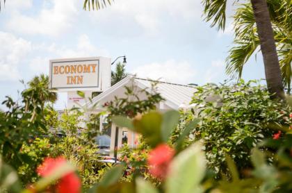 Economy Inn - image 3