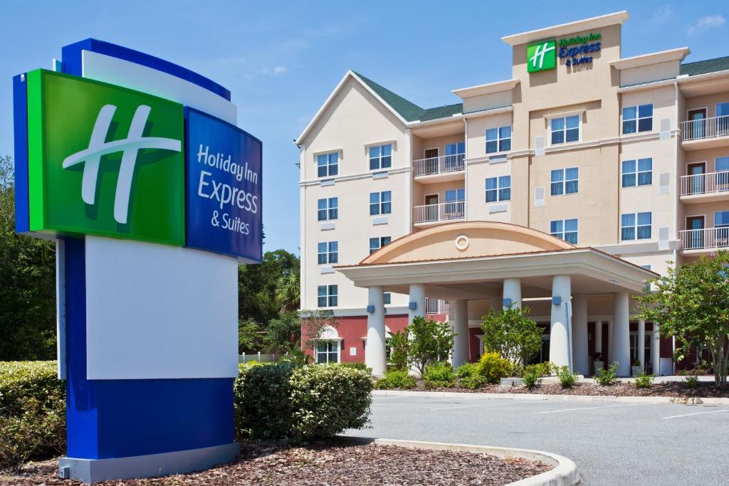 Holiday Inn Express & Suites Lakeland North I-4 an IHG Hotel - main image