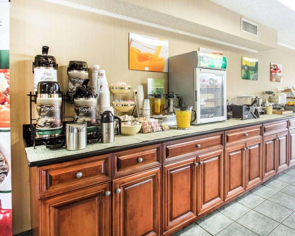 Quality Inn - Saint Augustine Outlet Mall - image 3