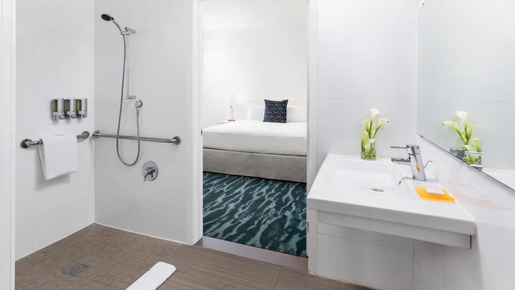 YVE Hotel Miami - image 2