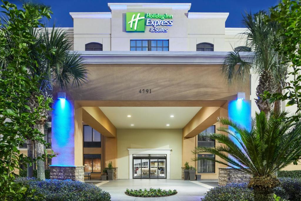 Holiday Inn Express & Suites Jacksonville South East - Medical Center Area an IHG Hotel - main image