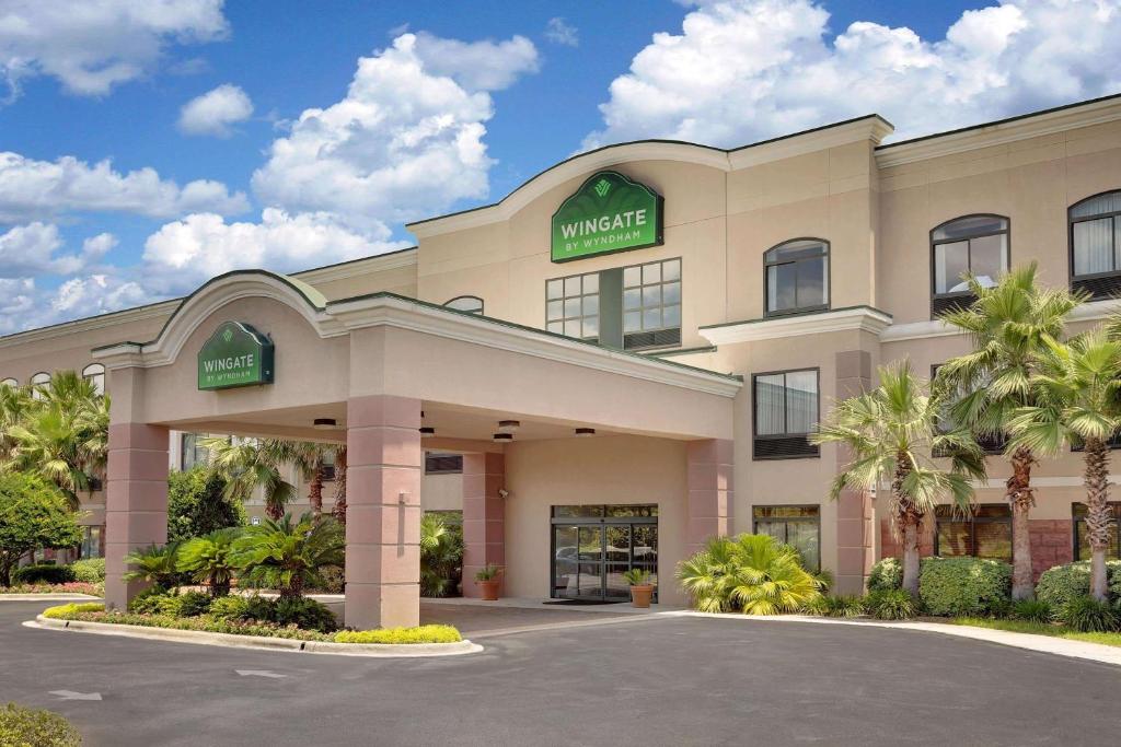 Wingate by Wyndham Destin - main image