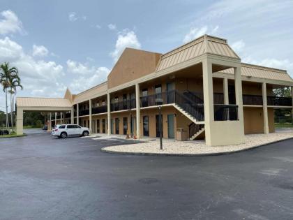 SureStay Hotel by Best Western Fort Pierce - image 5