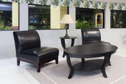 Days Inn by Wyndham Sarasota I-75 - image 3