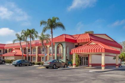 Super 8 by Wyndham Clearwater/US Hwy 19 N