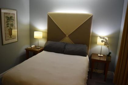 Hotel La Flora - image 5
