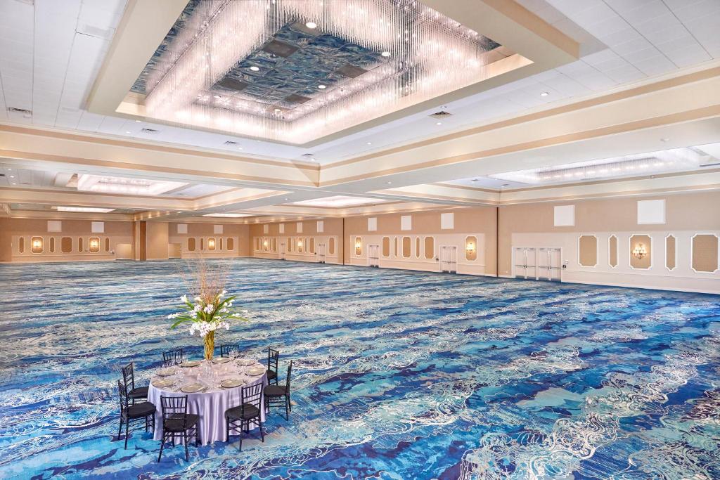 Rosen Plaza Hotel Orlando Convention Center - image 5