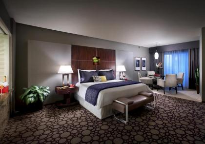 Seminole Hard Rock Hotel & Casino Hollywood - image 2