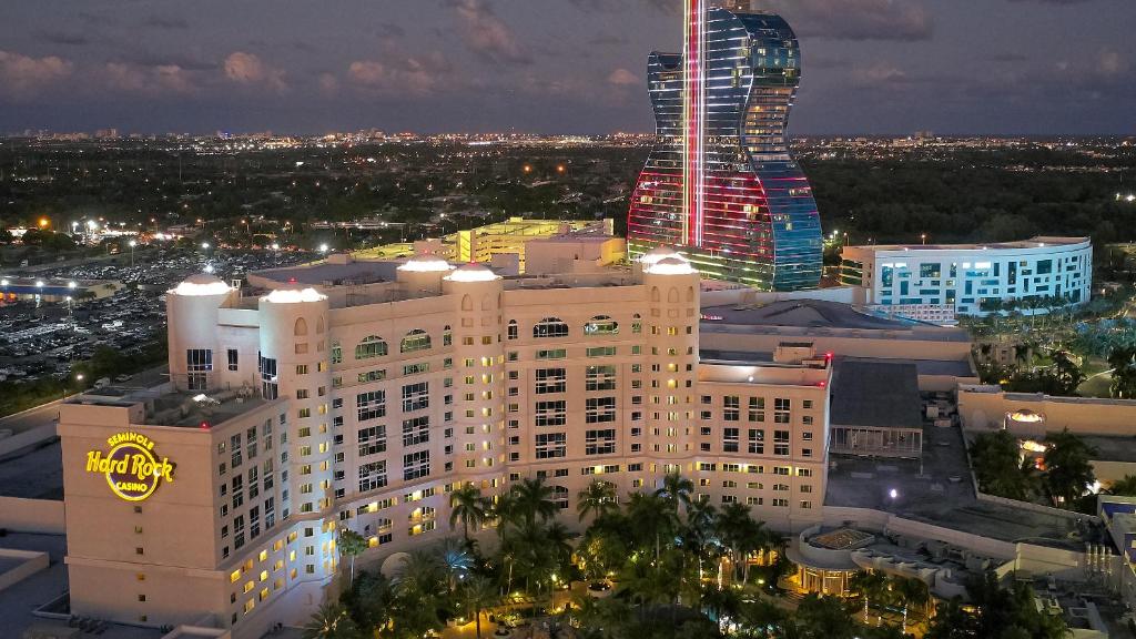 Seminole Hard Rock Hotel & Casino Hollywood - image 3